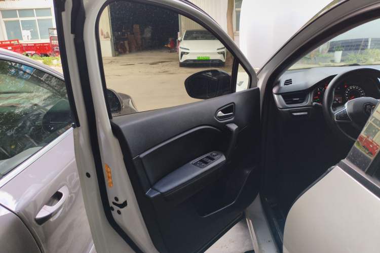 Used Renault Clio 2019 TCe270 Automatic Trendy Model