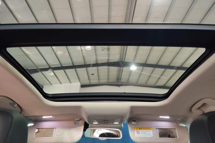 Used Hongqi H5 2022 Classic Model 1.8T Automatic Smart Connect Flagship Edition
