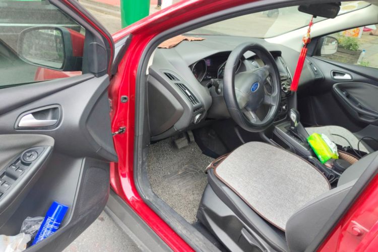 Used Ford Focus 2012 Hatchback 1.6L Automatic Comfort Model
