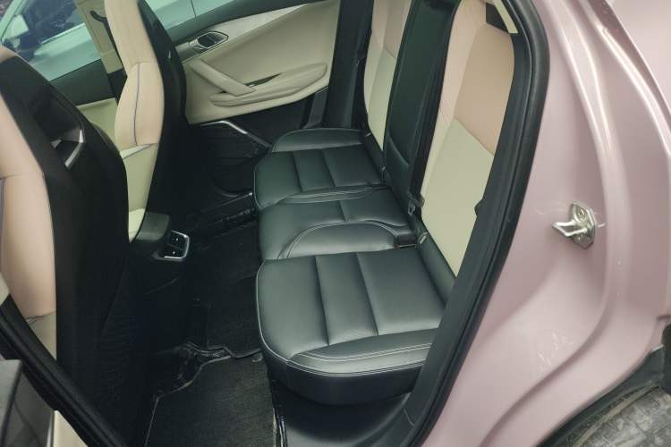 Used Lynk & Co 06 2021 1.5T Shero Pink Special Edition