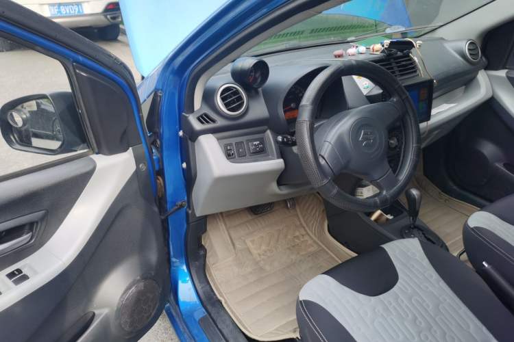 Used Suzuki Alto 2013 1.0L Automatic Luxury Model
