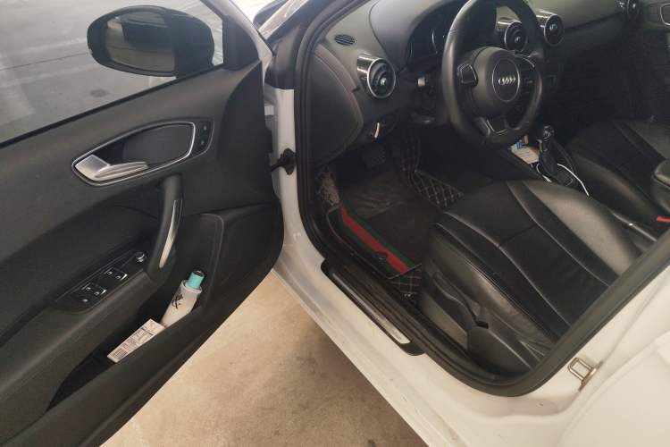 Used Audi A1 2016 30 TFSI Sportback Design Fashion Edition
