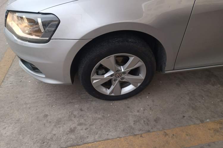 Used Volkswagen Bora 2014 1.6L Automatic Comfort Model Exterior 3