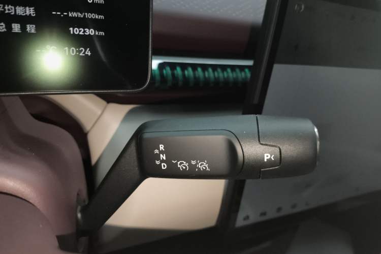 Used Zeekr X 2025 Four-Seater Rear-Drive Cube Version Gear Lever