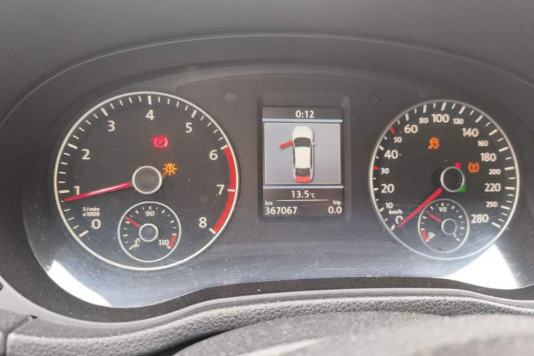 Used Volkswagen Passat 2011 3.0L V6 DSG Flagship Deluxe Edition Instrument Cluster