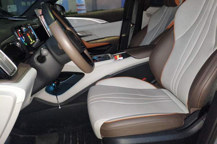 Used BYD Song Pro New Energy 2022 DM-i 110km Flagship Model Left Front Seat