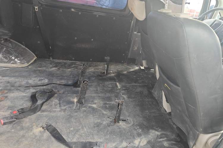 Used FORTHING Lingzhi 2022 Entry-Level M5L 2.0L Basic Version 7 Seats