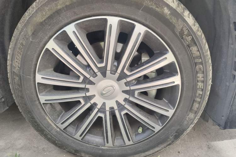 Used GAC Trumpchi M8 2023 Lingxiu Series 390T Prestige Edition Right Front Wheel Hub