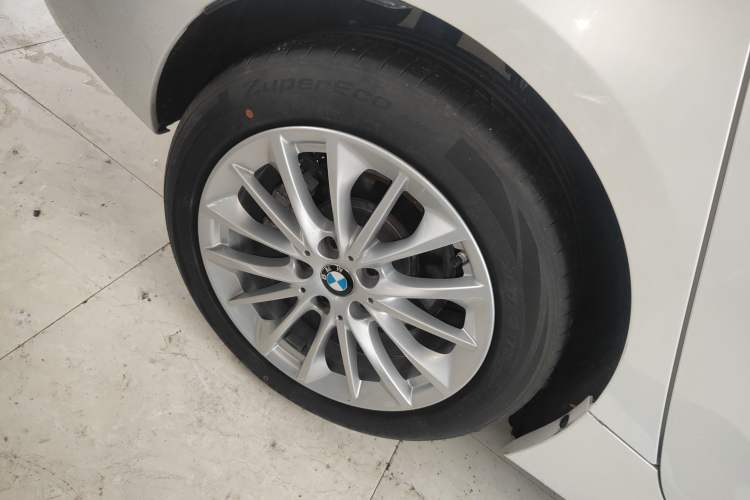 Used BMW 2 Series Gran Tourer 2019 220i Leading Model Exterior 5