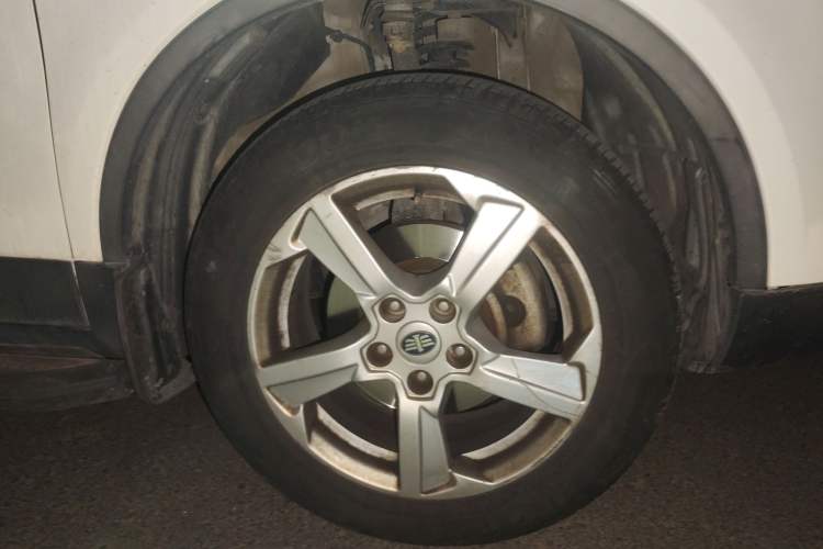 Used Bestune X80 2013 2.0L automatic luxury version