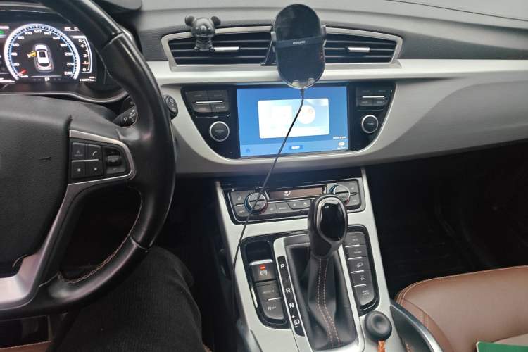 Used Geely Auto Emgrand X7 Sport 2016 1.8TD Automatic All-Wheel-Drive ZhiZun Edition