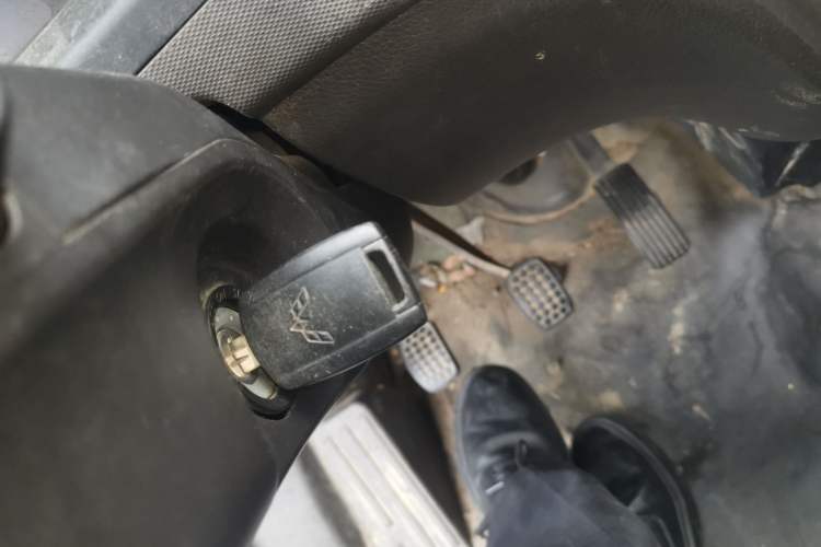 Used Wuling Rongguang 2014 1.2L S Base Model