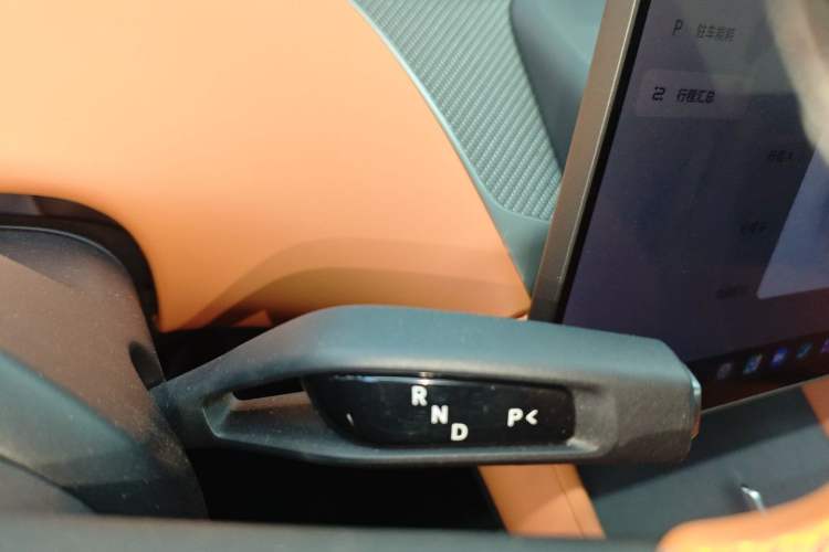 Used Xiaomi Auto YU7 2025 Ultra-Long Range High-Performance All-Wheel-Drive Max Edition
