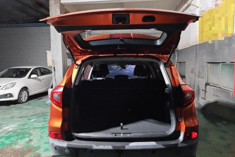 Used BYD Song 2016 GaiShi Edition 1.5TI Manual Elite Model
