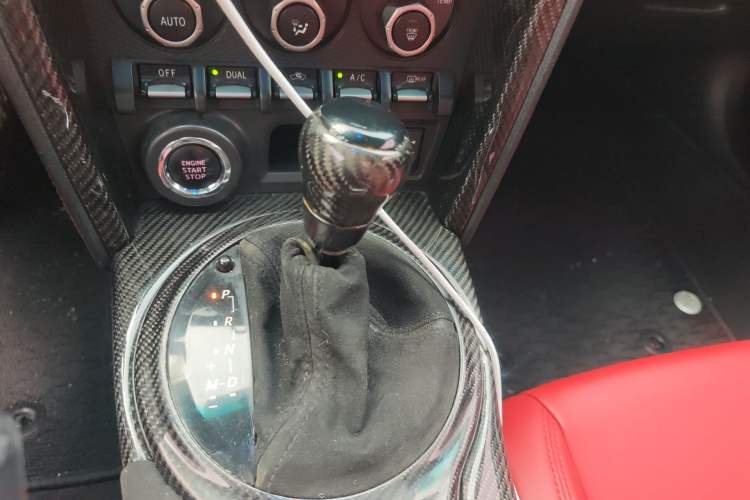 Used Toyota 86 2013 2.0L Automatic Luxury Version
