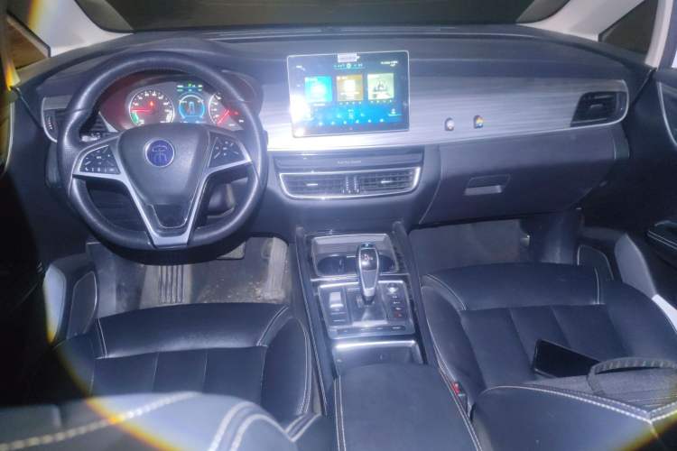 Used BYD Song MAX New Energy 2019 DM 1.5T Smart Connect Advanced 6-Seater China VI Standard