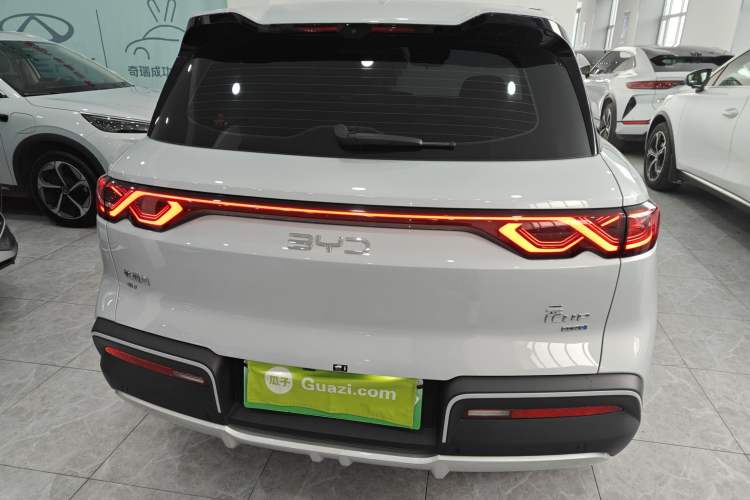 Used BYD Yuan UP 2025 Intelligent Driving Version 401 km Leading Edition Rear