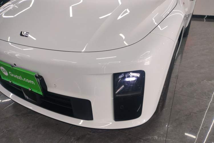 Used Li Auto i6 2025 Model Two-Wheel-Drive Standard Type