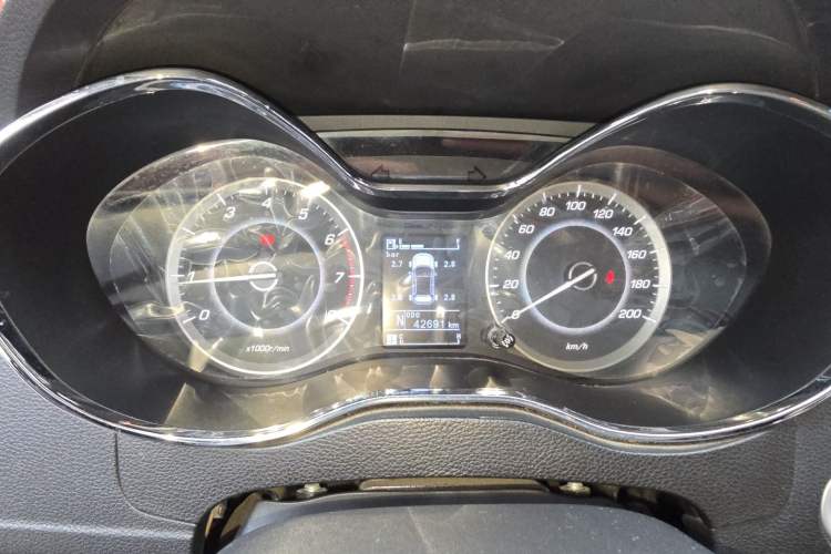 Used Baojun 560 2016 1.8L iAMT Luxury Model Instrument Cluster