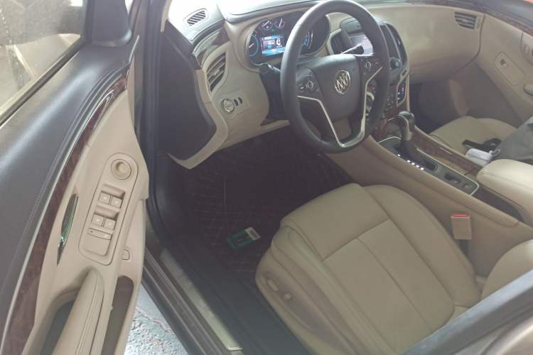 Used Buick LaCrosse 2013 2.4L SIDI Leading Comfort Version