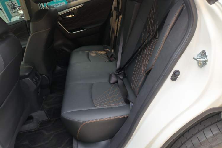 Used Toyota RAV4 2024 2.0L CVT Two-Wheel Drive Fashion Plus Edition Left Rear Seat