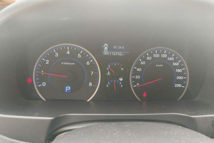 Used Hyundai Celesta 2011 1.6L Automatic Luxury Version
