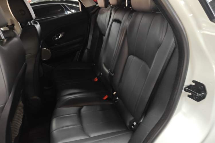 Used Land Rover Range Evoque 2018 240 PS SE Smart Brilliance Edition
