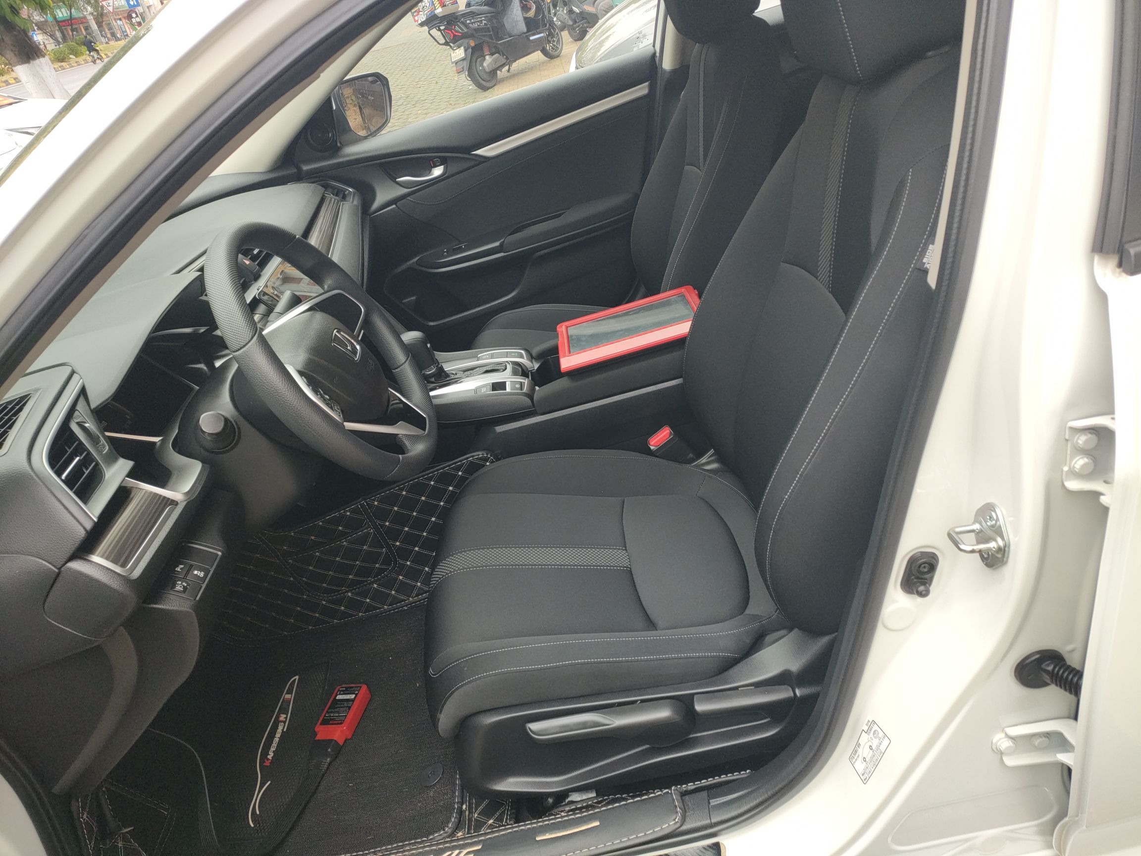 Interior delantero