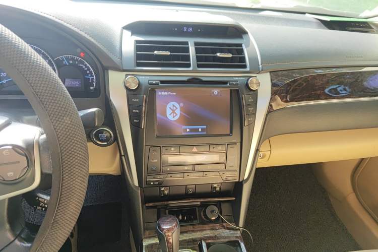 Used Toyota Camry 2016 2.5G 10th Anniversary Deluxe Navigation Edition
