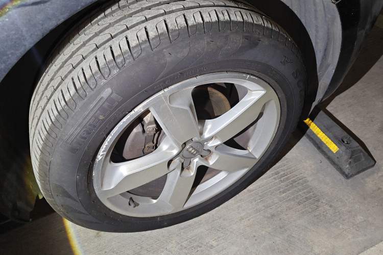 Used Audi Q5 2017 Plus 40 TFSI Ambition Model