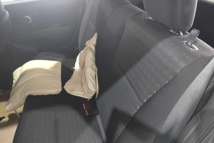 Used Nissan Livina 2013 Jingrui 1.6XL Manual Comfort Edition