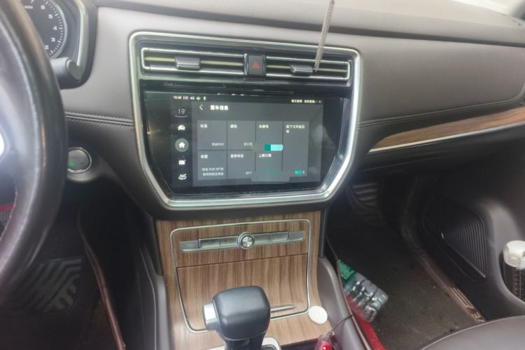 Used Roewe RX8 2018 30T Smart Connectivity Two-Wheel Drive Supreme Edition