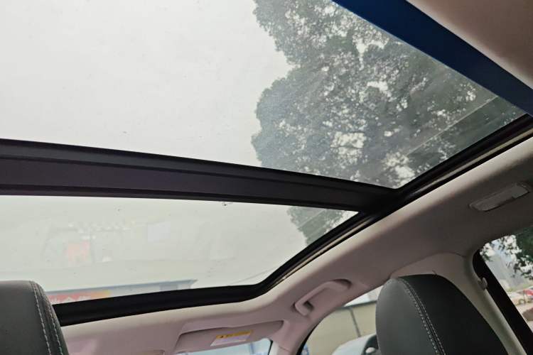 Used Zotye SR7 2016 1.5T CVT Cube Dream Edition China V Standard