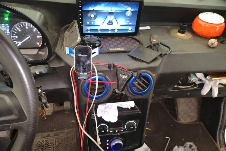 Used New Gonow Aoteng 2022 Pure Electric Van 41.93 kWh Hengtian Guoxuan
