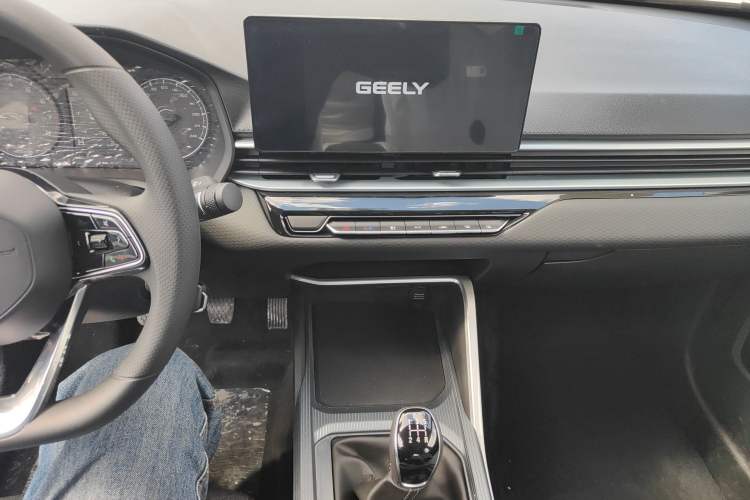 Used Geely Auto Emgrand 2025 4th Generation 1.5L Manual - Starry Edition