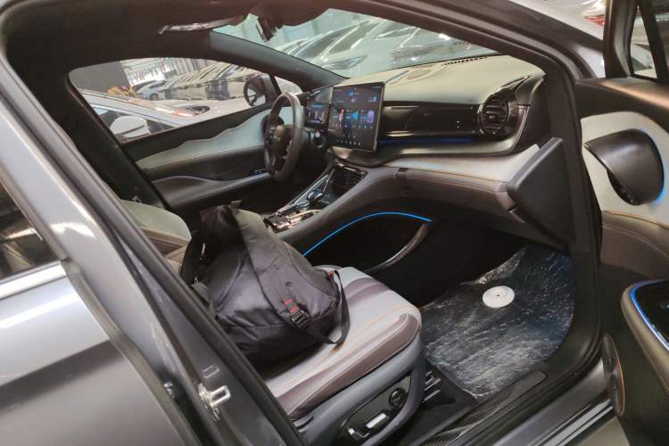 Used BYD Frigate 07 2023 DM-i 100KM Prestige Model
