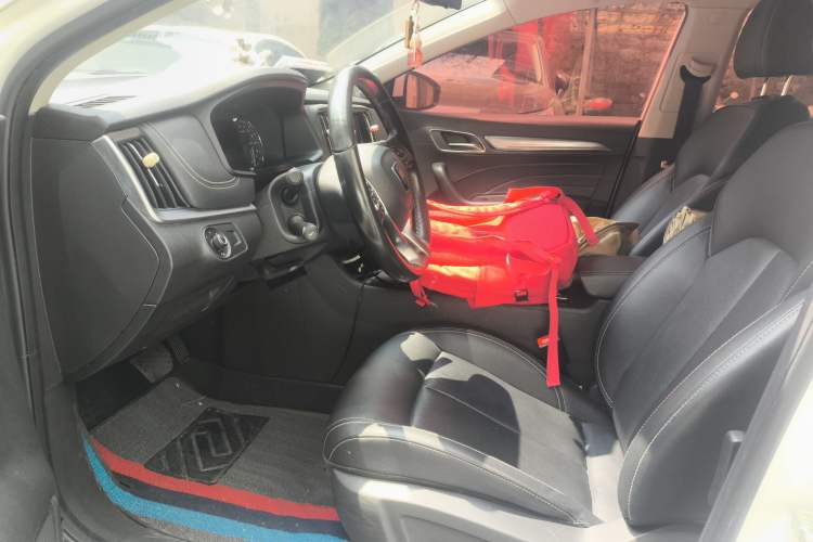 Used Roewe i6 2018 20T Automatic Internet ZhiZun Edition
