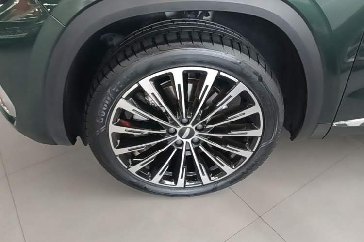 Used Geely Auto Monjaro L 2025 Dongfang Yao 2.0TD Automatic All-Wheel-Drive Wangyue Edition

