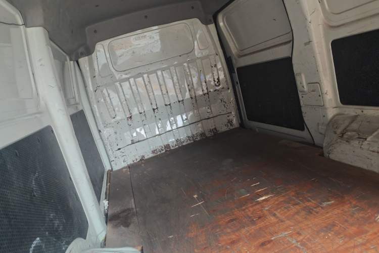 Used New Gonow Shuailing 2022 Standard Range with 41.64 kWh Lishen Power Left Rear Seat