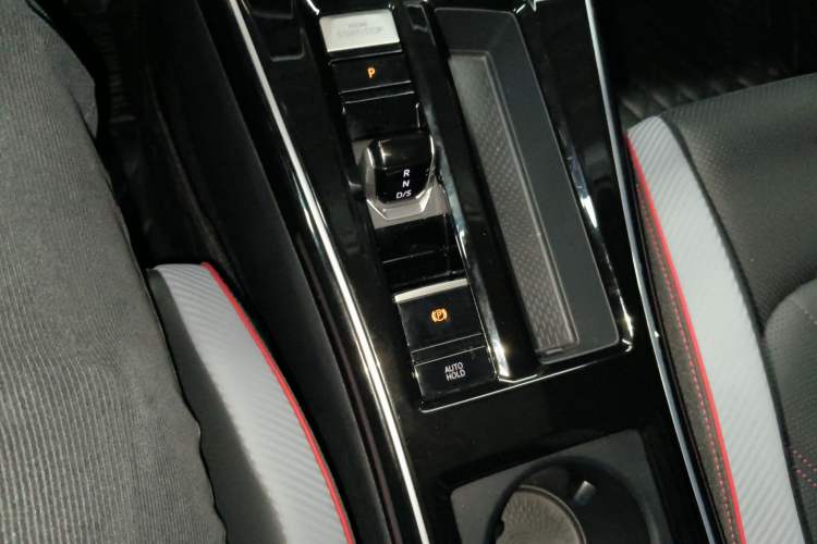 Used Volkswagen Lamando 2024 Lavida L 280TSI DSG Cool & Spicy Edition
