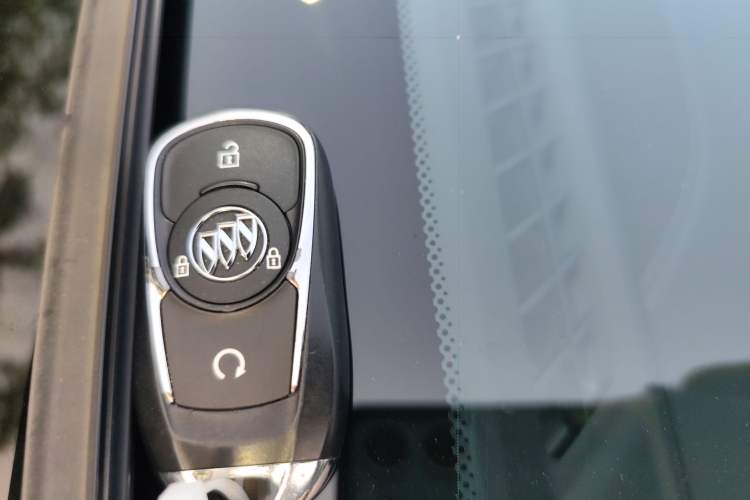 Used Buick Velite 6 2024 450km Range Commuter Version
