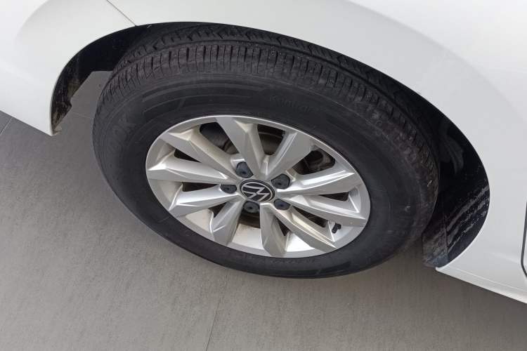 Used Volkswagen Bora 2021 1.5L Automatic Fashionable Smart Connectivity Version Right Rear Wheel Hub