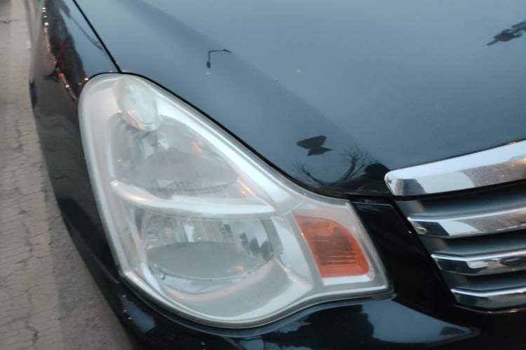 Used Nissan Sylphy 2016 Classic 1.6XE Manual Leading Edition Right Front Headlight