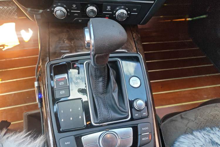 Used Audi A6L 2014 TFSI Standard Model Gear Lever