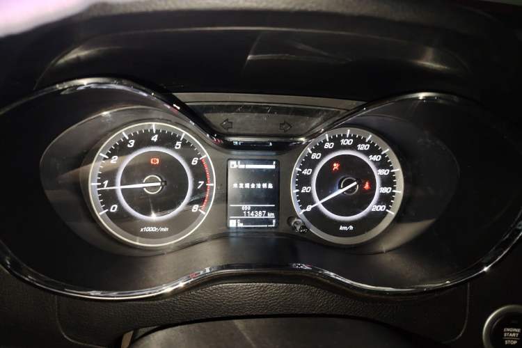 Used Baojun 560 2015 1.8L manual luxury version