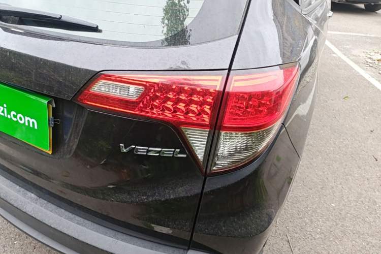 Used Honda Vezel 2020 1.5L CVT Pioneer Edition
