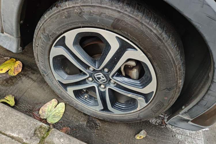 Used Honda XR-V 2017 1.8L EXi CVT Comfort Version Right Front Wheel Hub