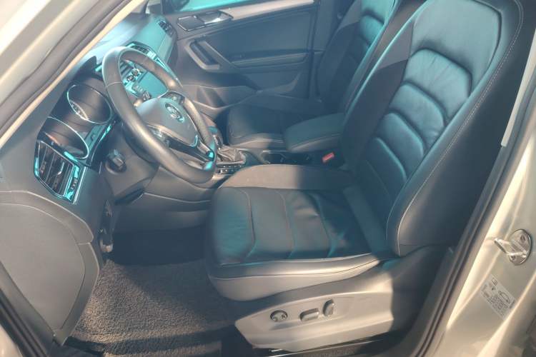 Used Volkswagen Tiguan L 2018 330TSI Automatic Two-Wheel Drive Luxury Edition
