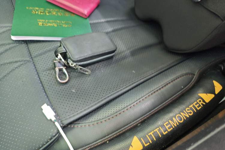 Used Toyota Highlander 2018 2.0T Four-Wheel Drive Luxury Edition 7 Seats China V Emission Standard