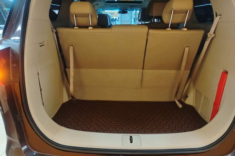 Used Buick GL8 2017 ES 28T Comfort Model China V Standard Trunk